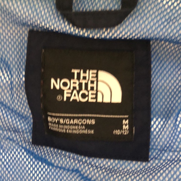 Boys M (10) NorthFace shell. - Picture 3 of 4